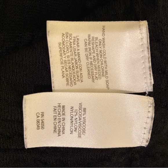 Jones New York Black Sleeveless Tank Top - Picture 5 of 5